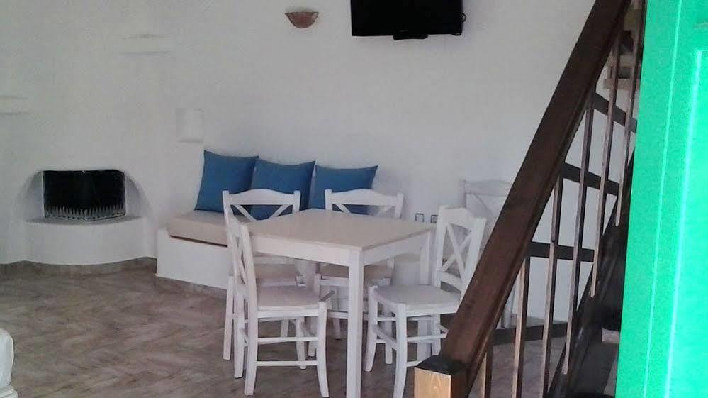 Viva Mare Foinikounta Aparthotel Finikounta Exterior photo